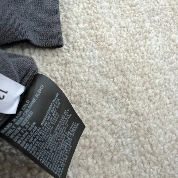 Uniqlo Grey Hilo Cotton Blend Sweater Knit Top M - Picture 10 of 10